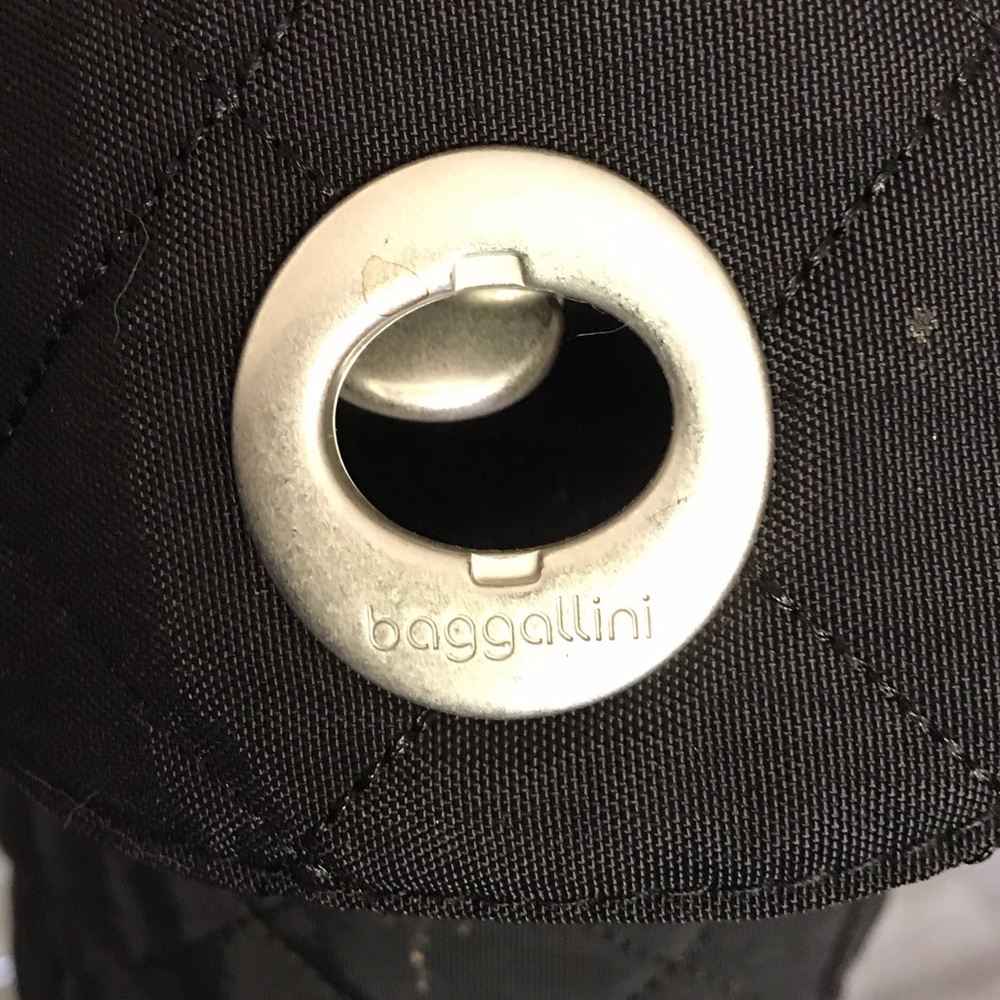 Baggallini Black Quilted Tote Bag - Picture 2 of 7